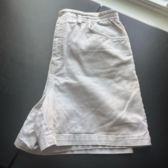 Women’s Bill Blass High Waist Khaki Shorts Size 10 – Classic Vintage Style - Picture 6 of 6